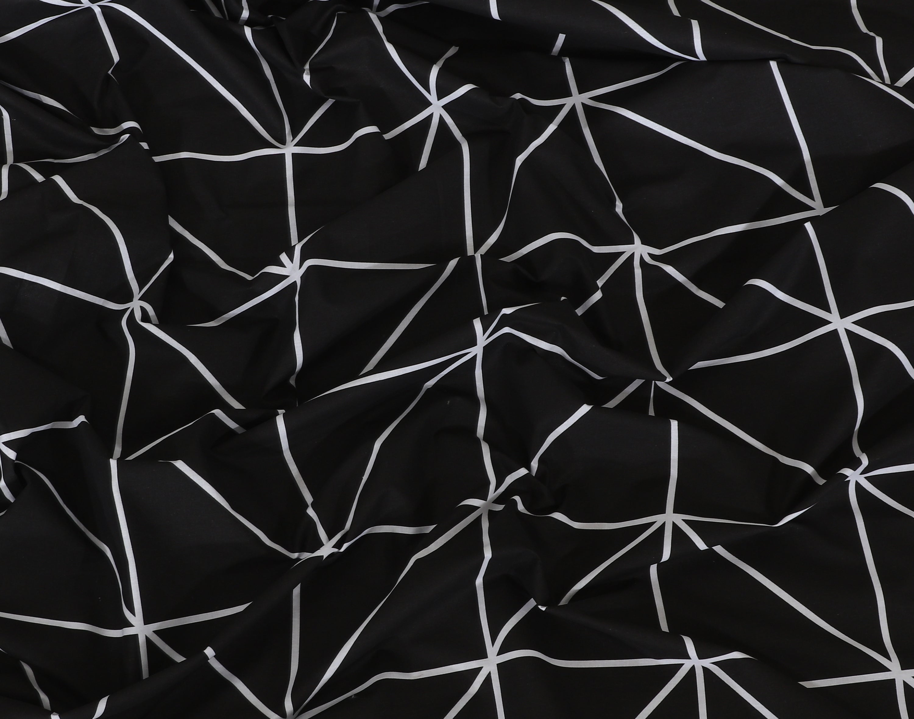 Vertex Geometric Bed Set
